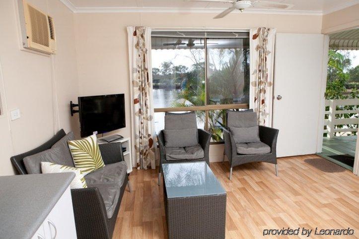 Maroochy Waterfront Motel Саншайн-Кост Номер фото