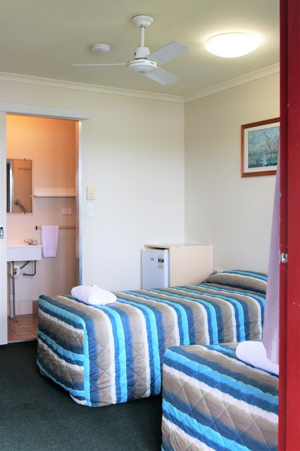 Maroochy Waterfront Motel Саншайн-Кост Экстерьер фото