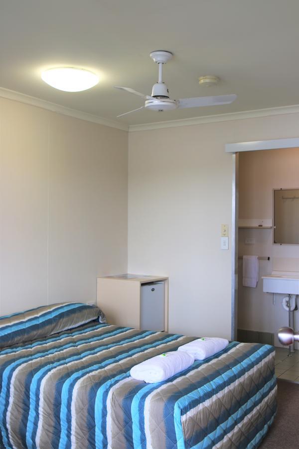 Maroochy Waterfront Motel Саншайн-Кост Экстерьер фото
